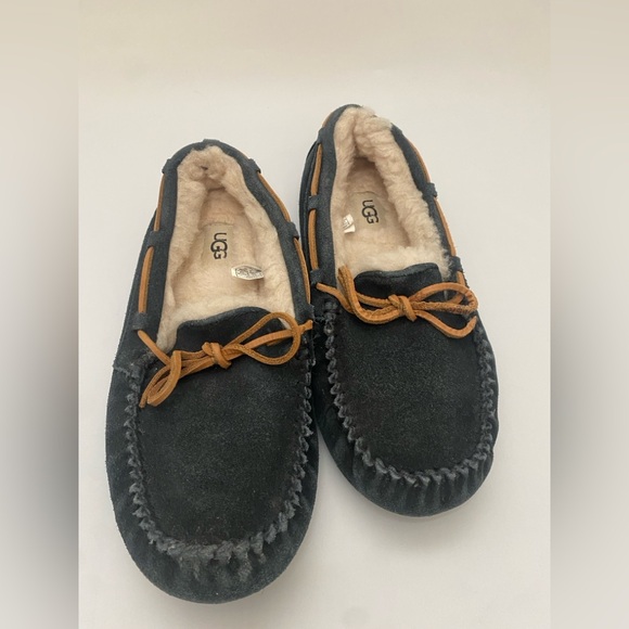 UGG Australia Tan Chestnut Sheepskin Dakota Slippers Women's US - Picture 8 of 13